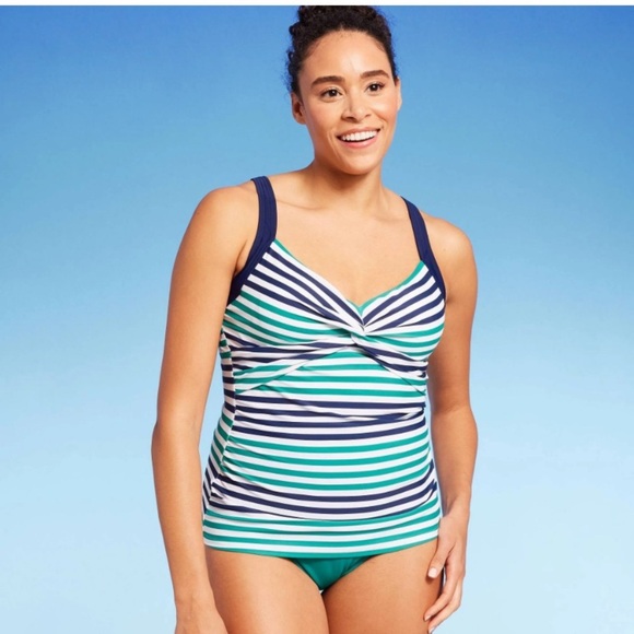 Lands' End Women's :
Swim *Nwt* Lands'
End Striped
Underwire Tankini
Top - Picture 2 of 6